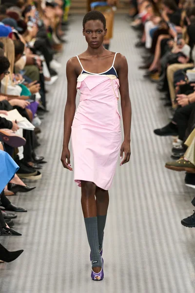 Look 57